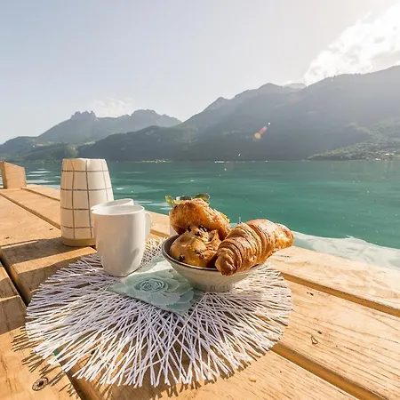 Luxury Pernette, Vue Et Privee - Lla Selections By Location Annecy بيت للعطل